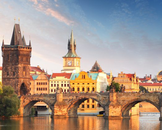 prague tours: Charles Bridge and Prague Castle
