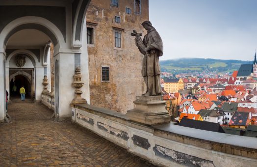 cesky krumlov day trips from prague