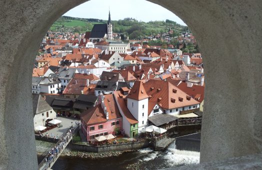 prague to vienna via cesky krumlov : travel back in time in cesky krumlov