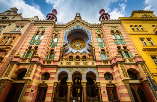 prague tours: synagogue