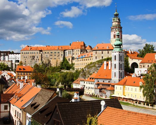 vienna to prague via cesky krumlov: castle in cesky krumlov