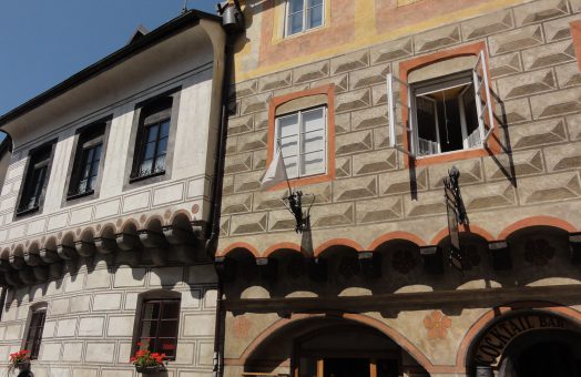 cesky krumlov day trips from prague: Renaissance buildings in Cesky Krumlov