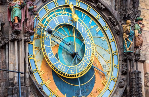 prague tours: astronomical clock